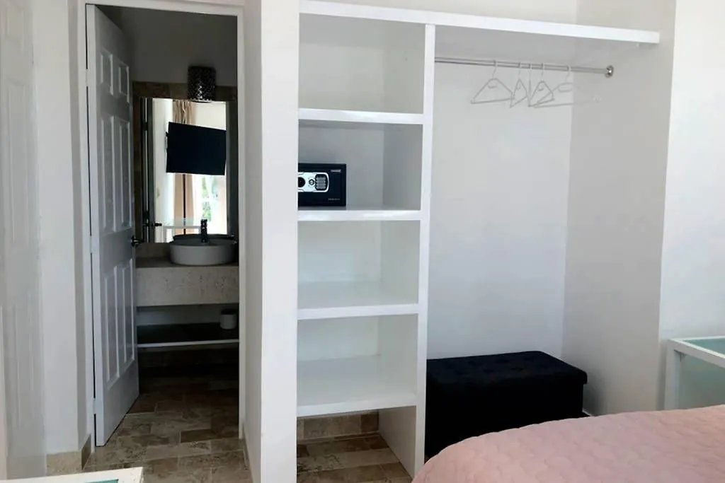 Home In Puerto Morelos 5Bd 7Br Roof Toop Pool 0*,  Mexico